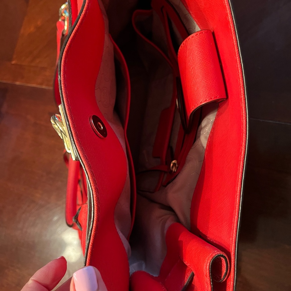 KORS Michael Kors Selma East West Red Tote Bag